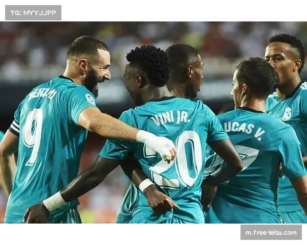 维尼修斯场上频繁挑衅 费兰佩德里反应激烈